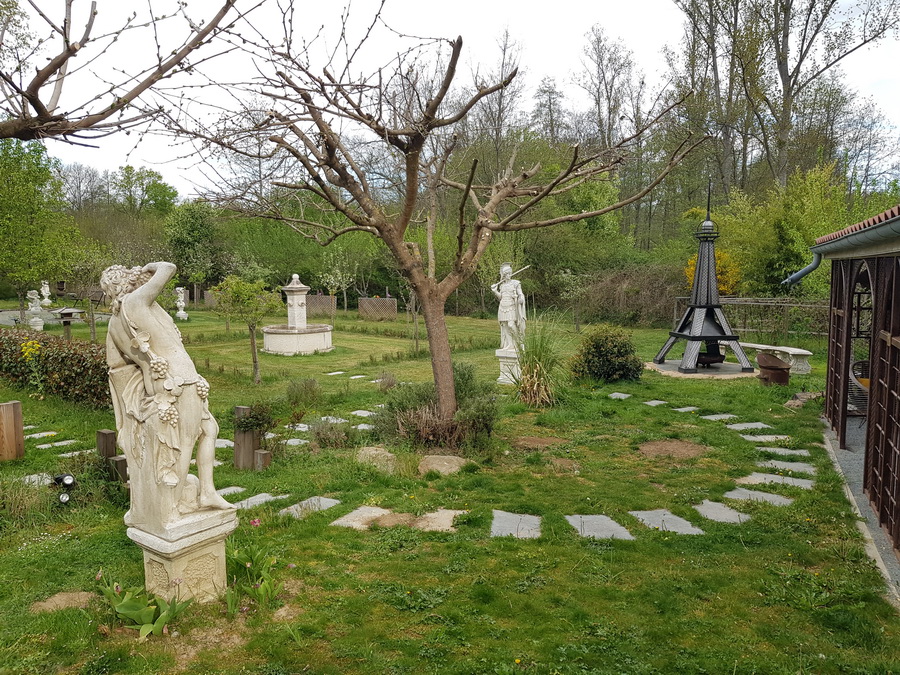 Tour Eiffel dans le Forez