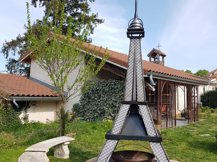 Tour Eiffel dans le Forez